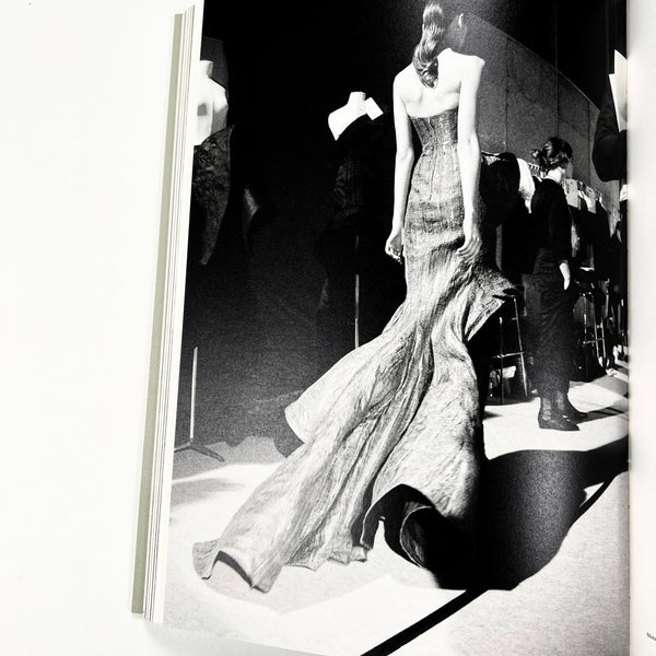 She Walks in Beauty | Olivier Theyskens